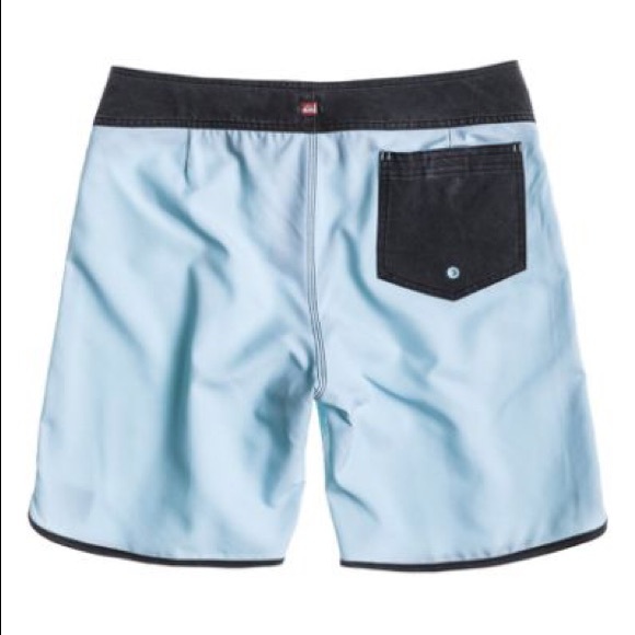 🆕 Quiksilver OG Scallop Solid Boardshorts - Picture 6 of 8